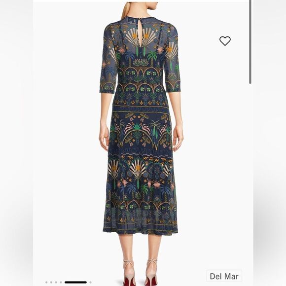 Nwt Johnny Was
Nova Paneled Midi-Dress Embroidered Del Mar Navy - Picture 4 of 11